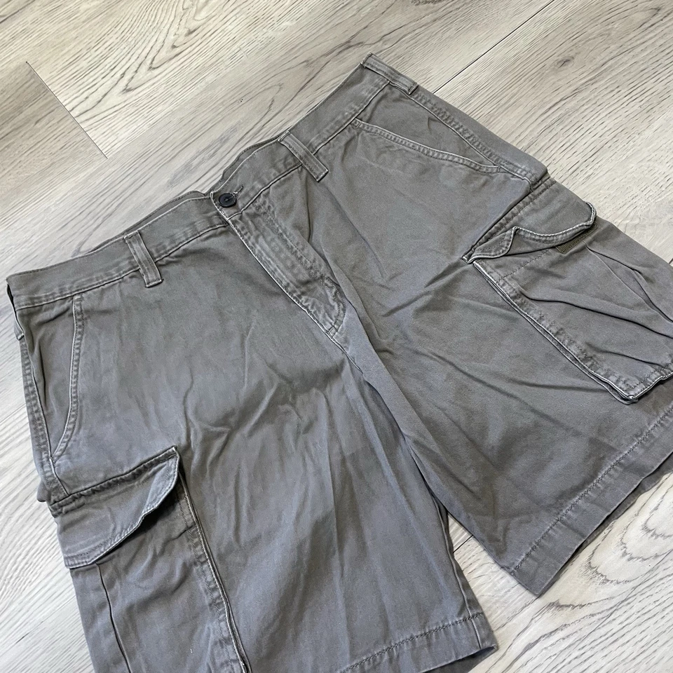 Shorts cargo Y2K Croft & Barrow masculino tamanho 38 ajuste largo cinza vintage skate grunge - Imagem 2 de 4
