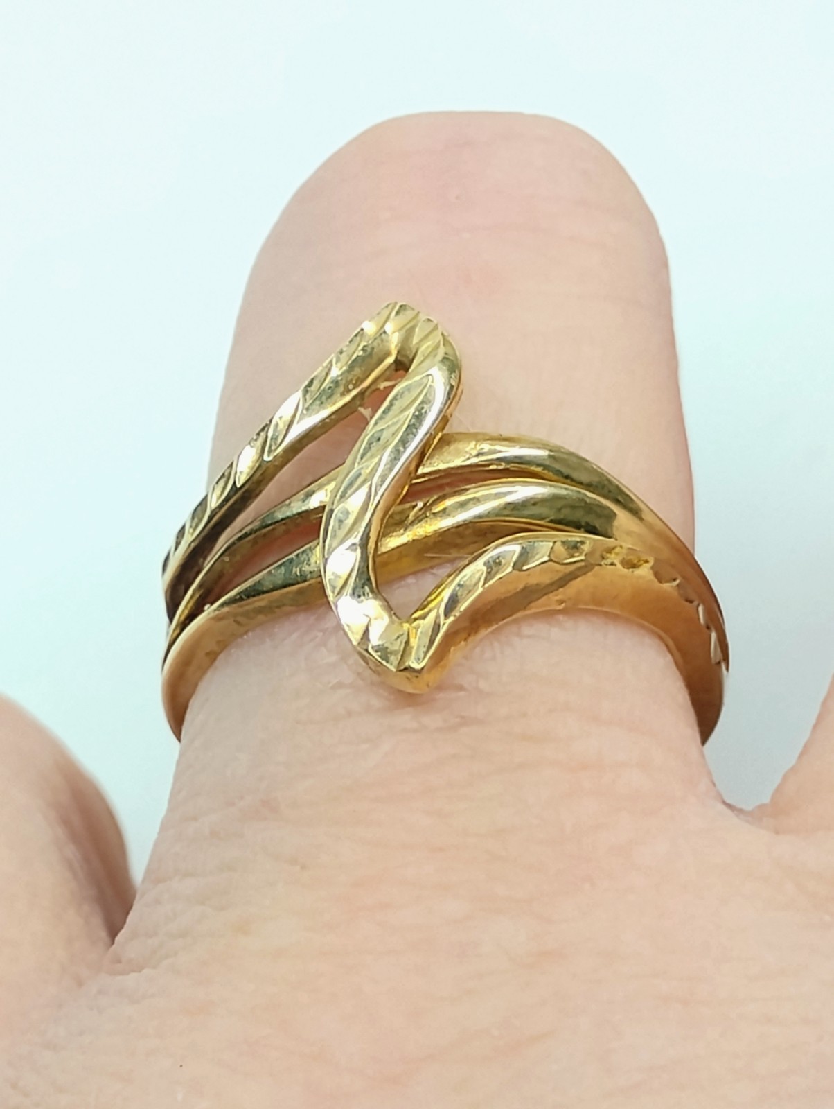 Michael Anthony 10k Solid Yellow Gold Ring 3.4 Gr… - image 4