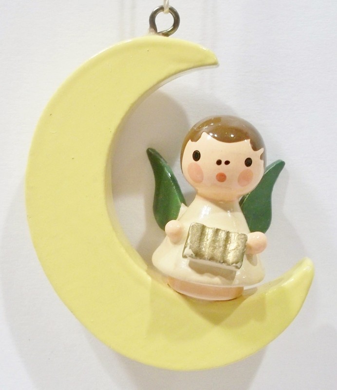 Erzgebirge Germany Angel in Cresent Moon Accordion Wooden Wood Ulbricht Ornament
