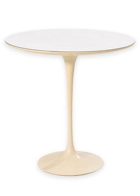 Eero Saarinen for Knoll Tulip Side Table (20  Top) c. 1950s Mid-Century Modern