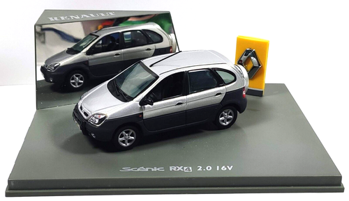 RENAULT SCENIC rouge fonçé & noir 1/43 2016 NOREV 517734 3551095177346