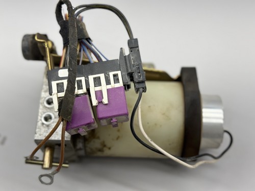 96-02 BMW E36/7 Z3 ROADSTER CONVERTIBLE TOP ROOF HYDRAULIC PUMP MOTOR OEM - Picture 3 of 5
