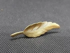 Vintage Leaf Feather Pin Gold-tone Brooch Naturalistic Costume Jewelry