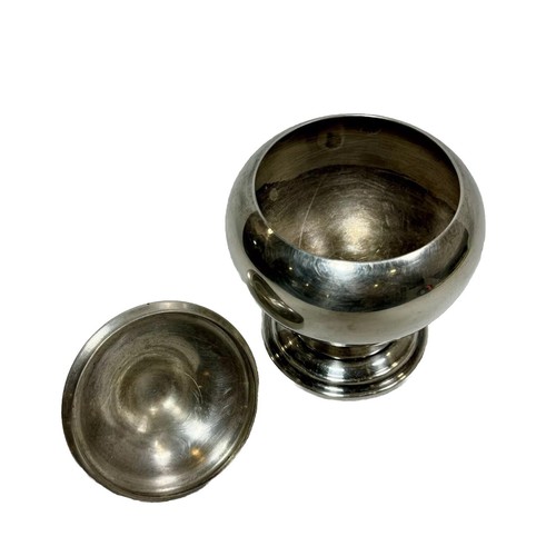 Azúcarero o tarro de baratija vintage con pedestal tono plateado con tapa - Imagen 2 de 9