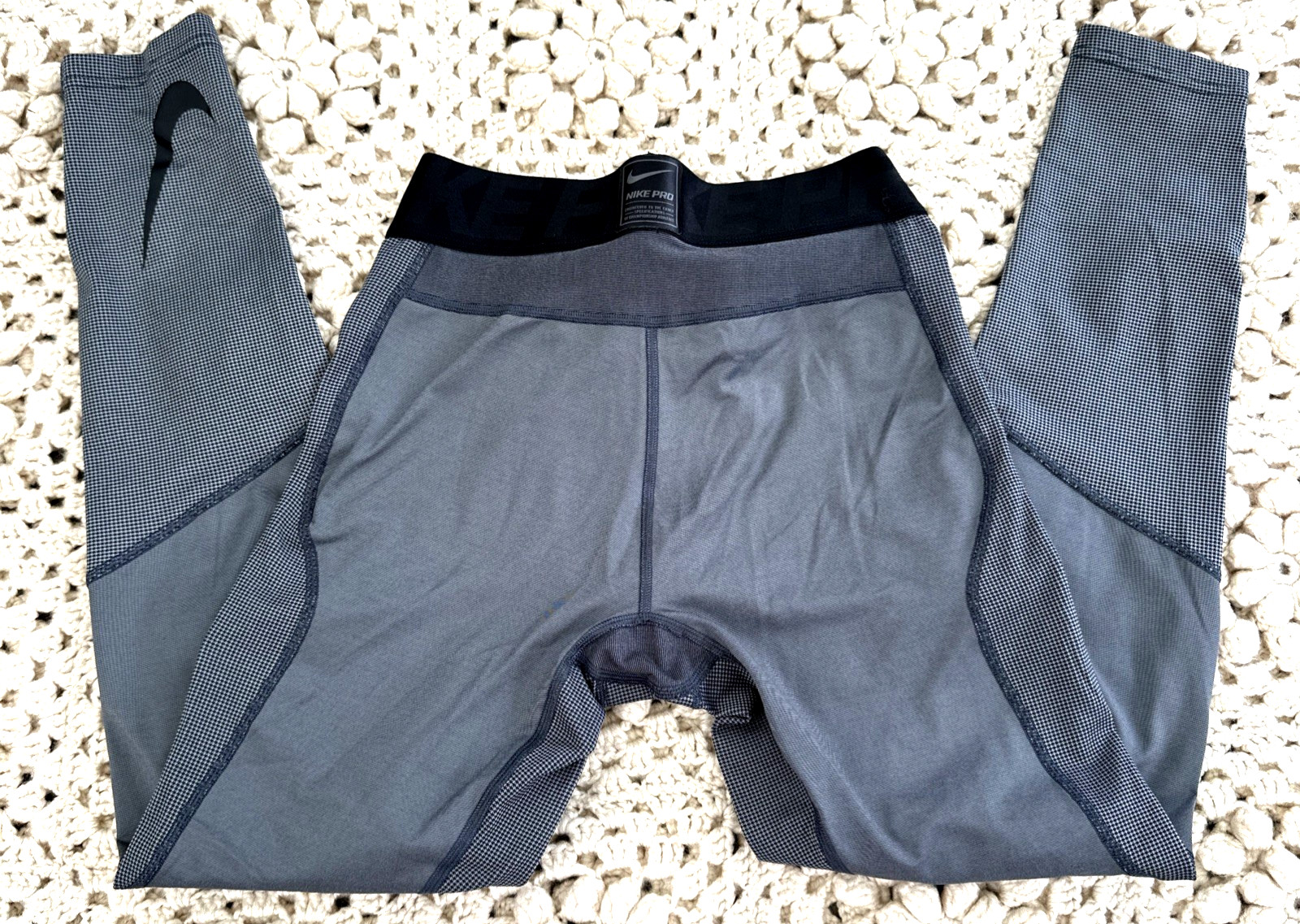 NIKE Pro HyperWarm Aeroloft Compression Training … - image 4