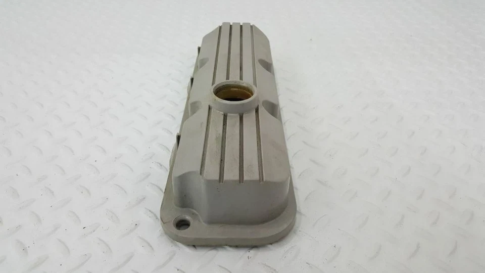 Cubierta de válvula de relleno Oldsmobile 88 Royal 95-99 Foto 2 de 4