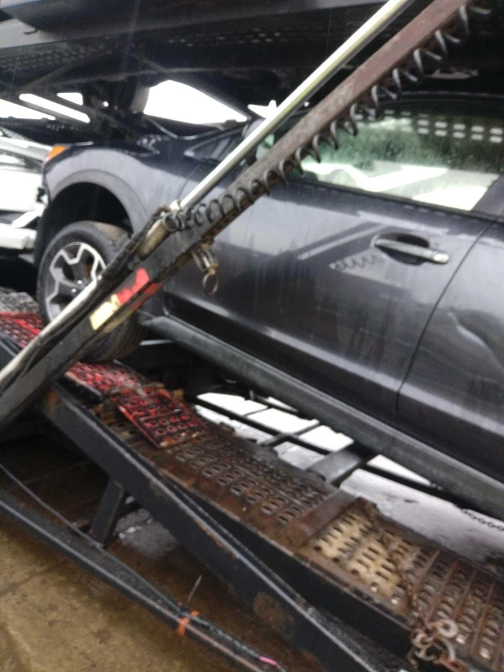 2014 Subaru XV Crosstrek Left Grey Door Mirror Assembly, 112K Miles, OEM Quality - Image 3 of 4