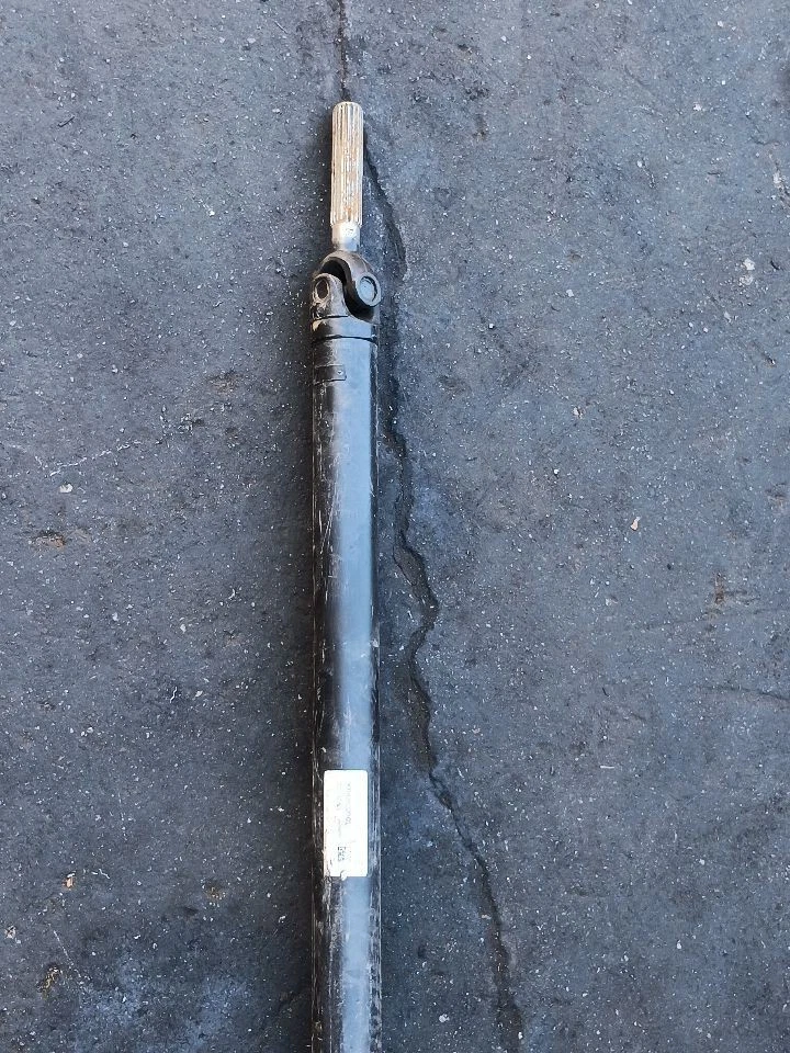 Hélice del eje de transmisión delantero 99142102001 Porsche 911 AWD 12-19 Foto 4 de 4