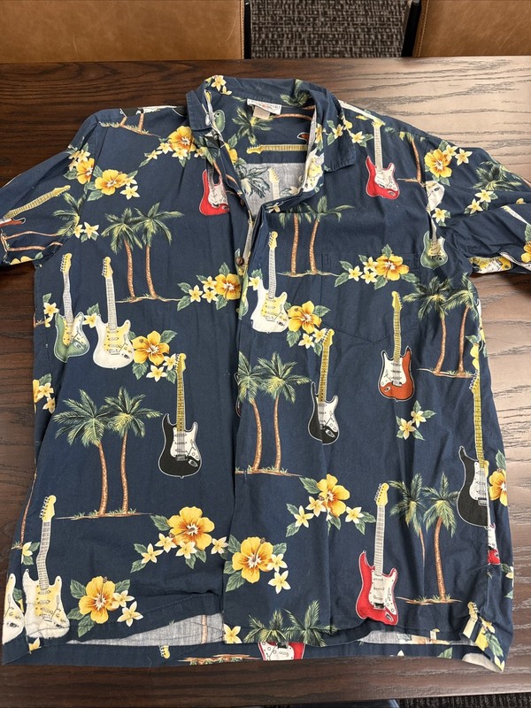 Pacific Legend , Made in Hawaii,  XL Hawiian Shirt, Guitars