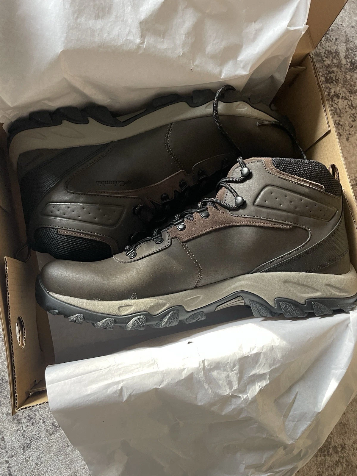 columbia Men’s Waterproof Boots Size 17 Brown