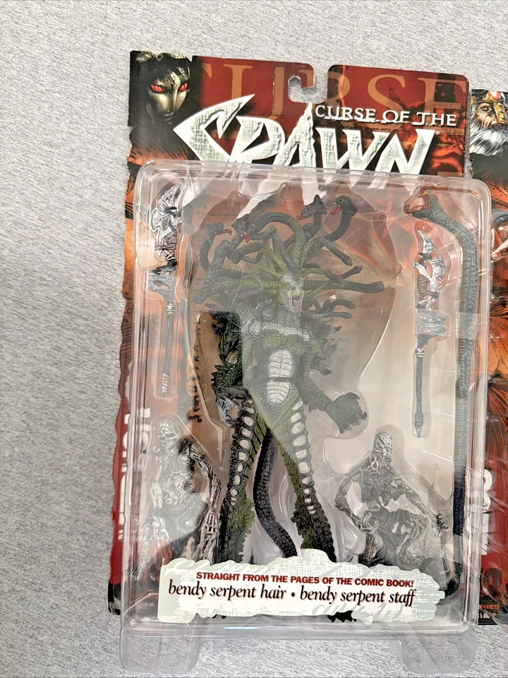 Figuras de acción McFarlane Toys Spawn 13 Curse of the Spawn MEDUSA y ZUES nuevas Foto 2 de 4