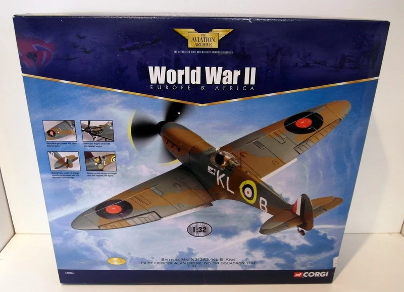 Corgi 1/32 AA33904 Spitfire Mk1 N31383/KL-B Kiwi Alan Deere RAF - Image 4 of 4
