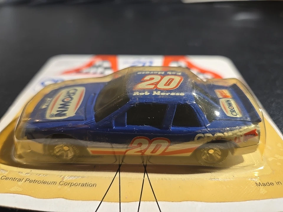 Литая модель Racing Champions Nascar 1:64 No20 Crown Xtra Racing Rob Moroso Olds новая нераспакованная - Изображение 2 из 3