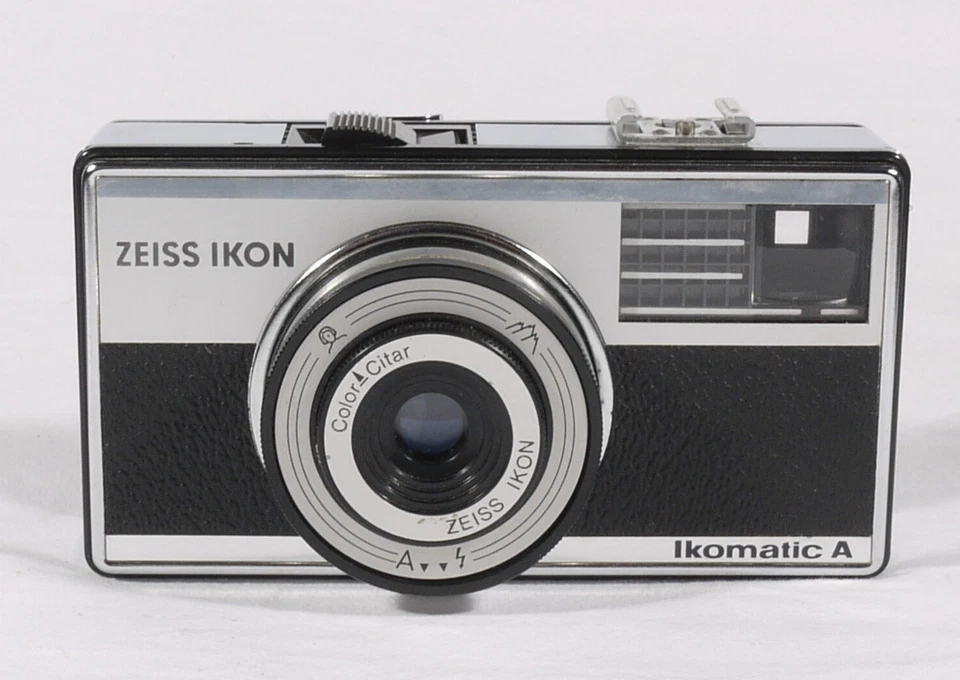 PRL) 1965 ZEISS IKON IKOMATIC A FOTOCAMERA ANALOGICA 126 FILM ROLL COLLEZIONE   Foto 2 de 4