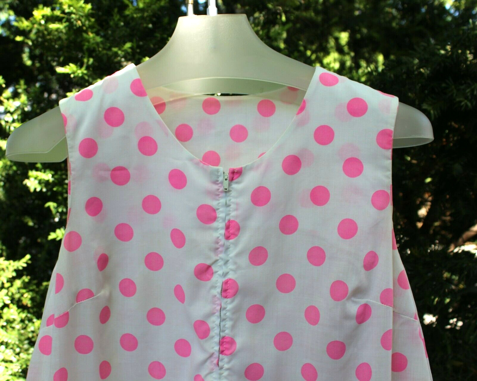 Vintage 1960's White w Pink Polka Dots Housedress… - image 4