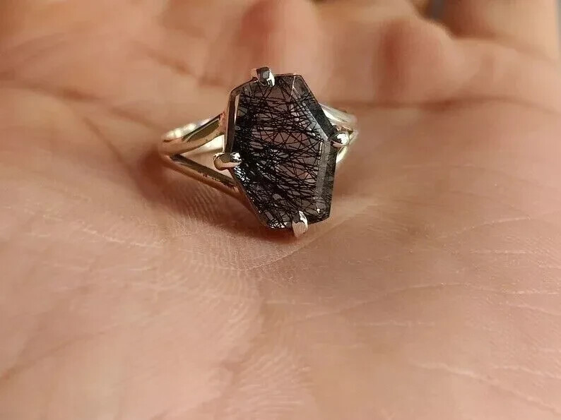 Picture 4 of 6