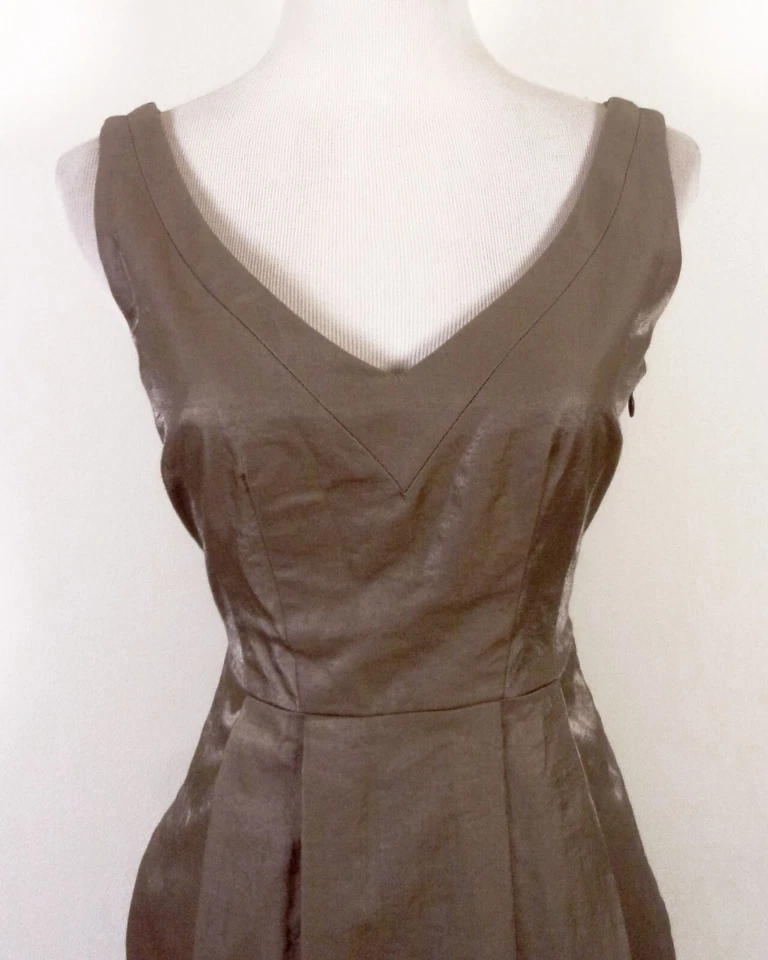 Usado en Excelente Condición Vestido Yoana Baraschi Anthropoogie Beige Brillante Cojo Hasta la Rodilla Plisado 4 Foto 2 de 4