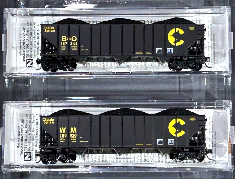 MICRO-TRAINS N SCALE 4-PK 100-TON 3-BAY OPEN HOPPERS CHESSIE STSTEM 98300217 - Image 4 of 4