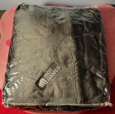 [Riot Games] Official Employee Only Swag - Fleece Blanket Throw - Fistbump Logo