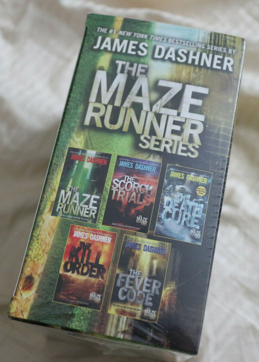 The Maze Runner Series Complete Collection Boxed Set (5-Book) by James  Dashner, Paperback