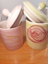 Barattolo/biscottiera media in ceramica Thun, Made in Italy col. Verde o Rosa 