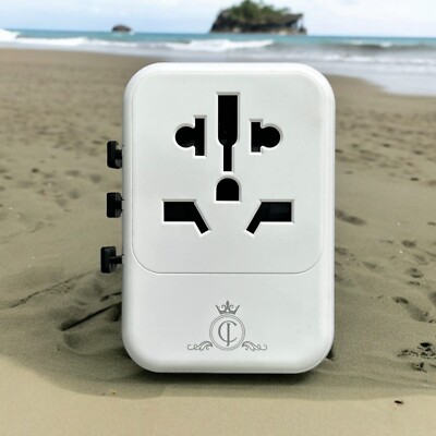 Universal Reiseadapter 28 W superschnelles Laden 3 Typ-C 2 USB UK EU US AUS