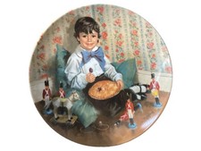 BRADEX Sammelteller Junge mit Spielzeugsoldaten Kuchen Vintage Mehrfarbig