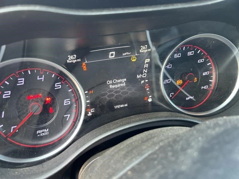 CHARGER   2015 Fuse Box Cabin 104685349 - Image 2 of 4