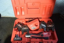 Milwaukee Press Model 2473-22 Copper Pipe Press Tool with 4 Jaws #2