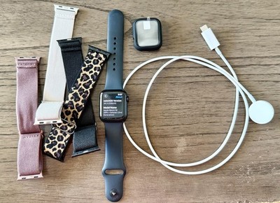Entsperrte Apple Watch SE 2. Gen GPS + Cellular 40mm - MXFR3LL/A