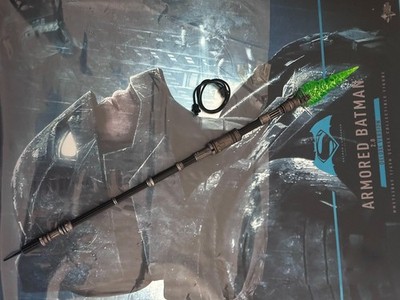 Hot Toys Spear Figure 1/6 HT MMS743 Armored Batman v Superman Dawn Of Justice