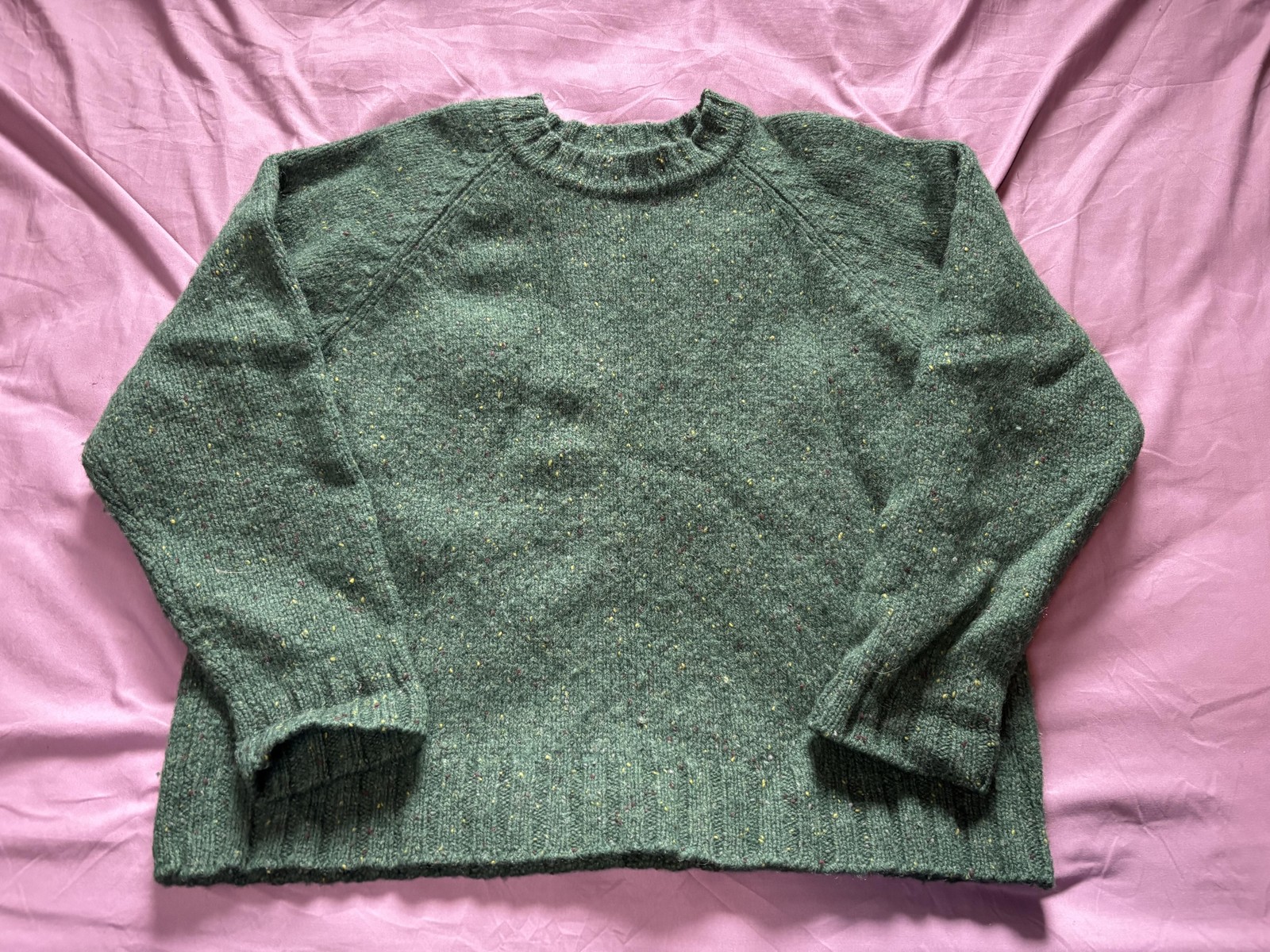Vintage Abercrombie & Fitch Sweater Mens Large Green Wool Crewneck Hong Kong 90s