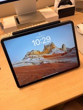 IPad Pro 11-inch  2nd Generation 128 GB, Silver with Apple Pencil 2nd Gen 