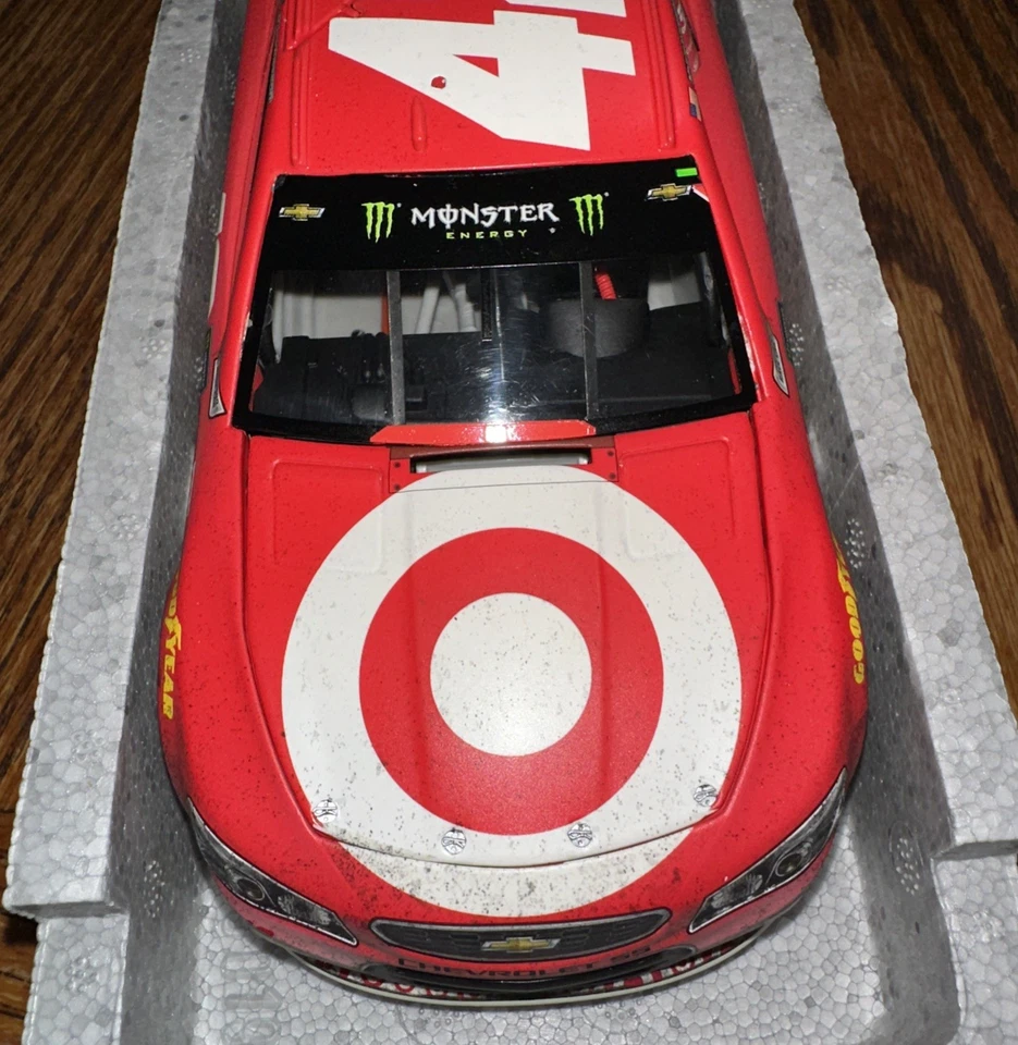 Kyle Larson #42 Target California Auto Club 2017 versión ganadora de carrera Elite 1:24 Foto 2 de 4