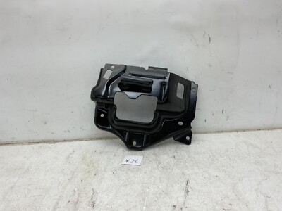 2014 2015 Chevy Silverado Front Left Bracket OEM # ANH17268 for  