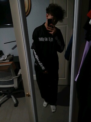 Vetements Gothic Logo Long Sleeve Tee Size Large Unisex Garderobe