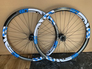 27.5 carbon wheelset