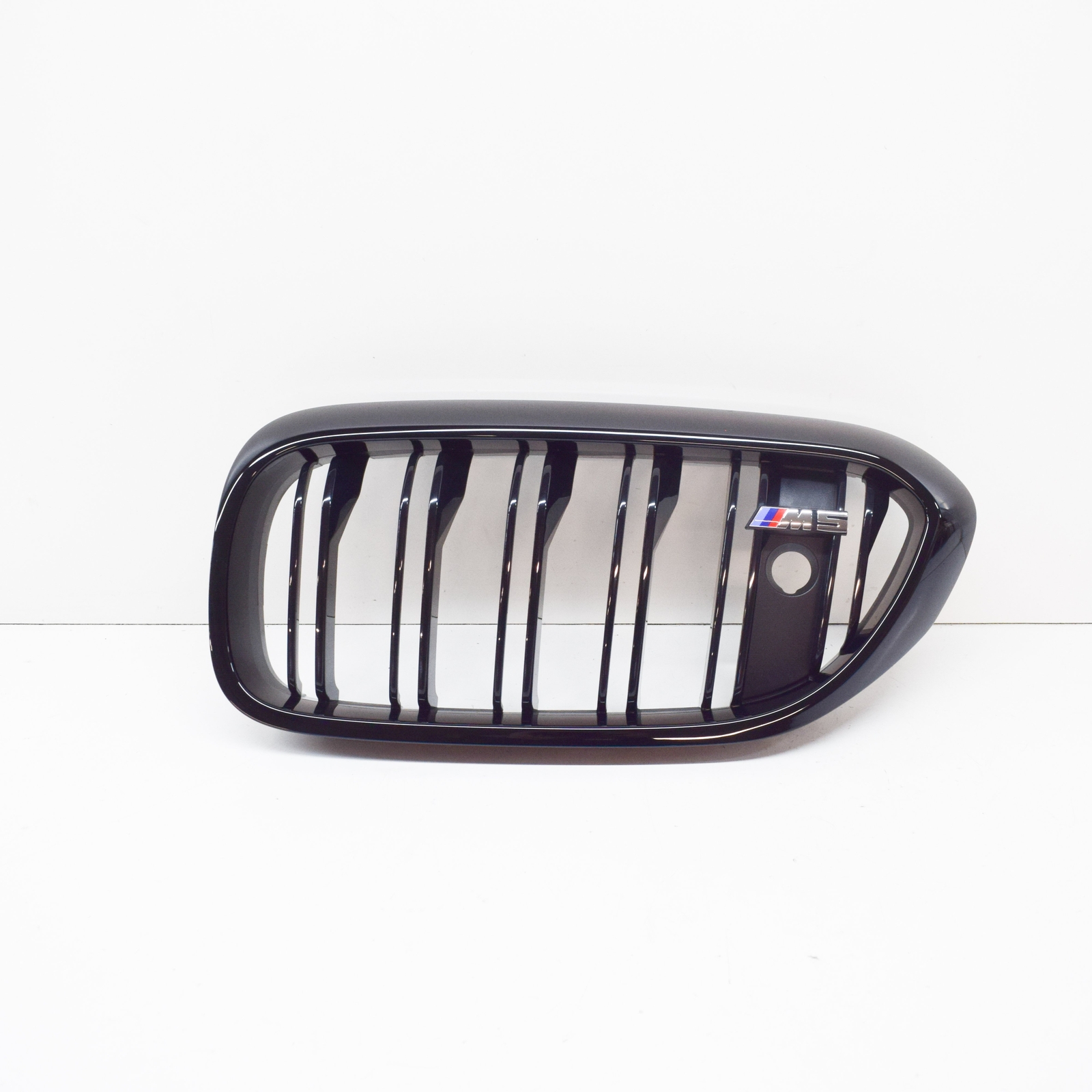 BMW M5 F90 Kühler-Nierengitter vorne links 51138076043 NEUES 
