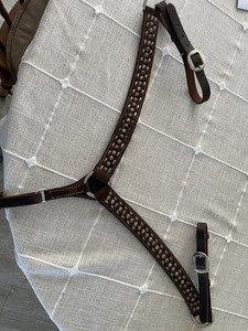 Circle Y breast collar