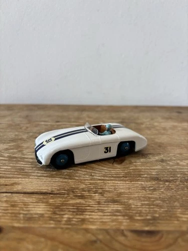 VINTAGE DINKY TOYS # 133 CUNNINGHAM C5R SPORTS RACING CAR NR MINT DIECAST 1955