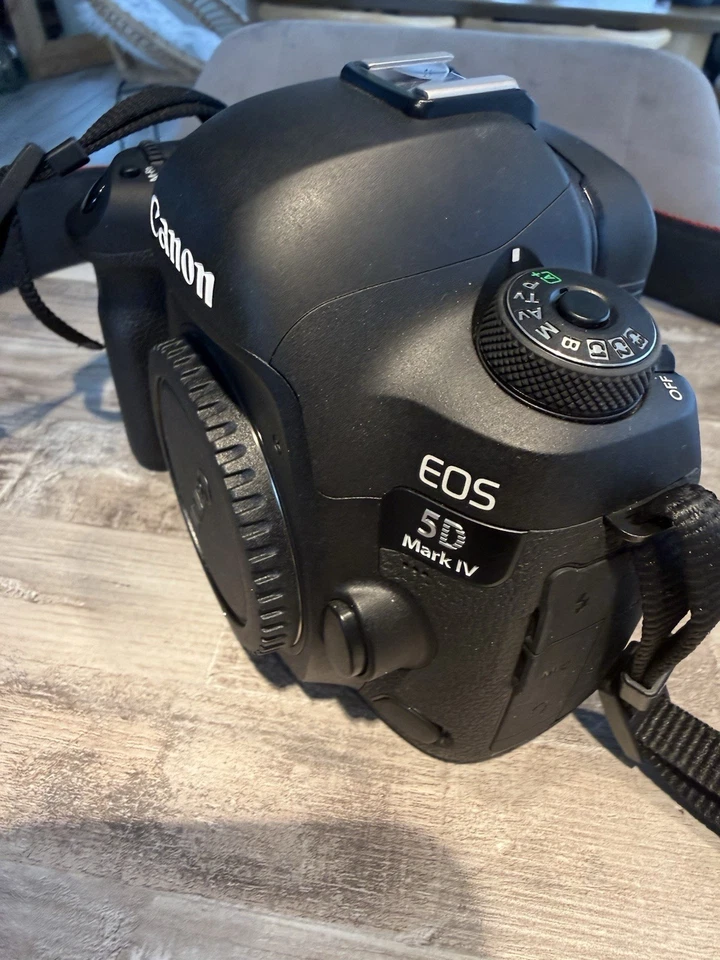 Pack Canon EOS 5D Mark IV + 16-35 mm f/2.8L II + 70-200 mm f/2.8L - Photo 4/4
