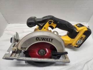 DeWalt 6 1/2 Circular Saw With Battery And Charger DCS391