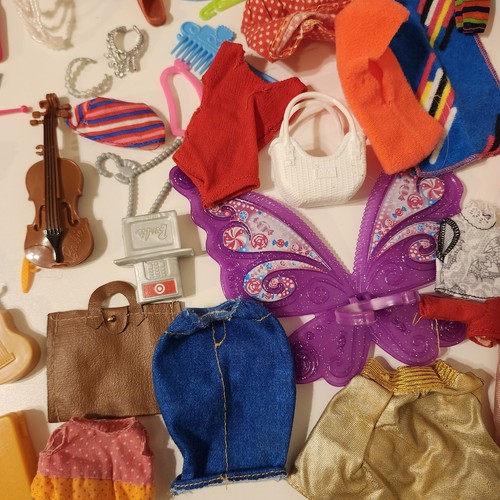 Vintage Barbie Clothes and Accessories Huge Lot - Picture 3 of 21