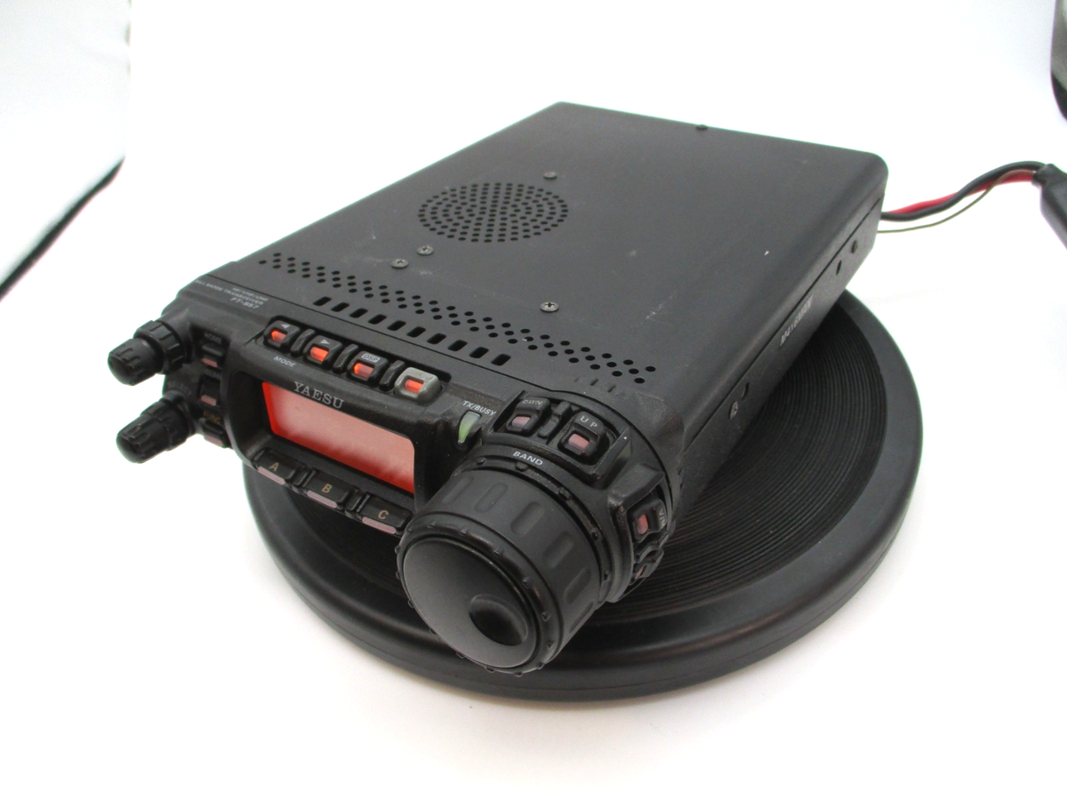 YAESU FT-857D 100W HF/VHF/UHF All mode Transceiver Ham Radio HF/50