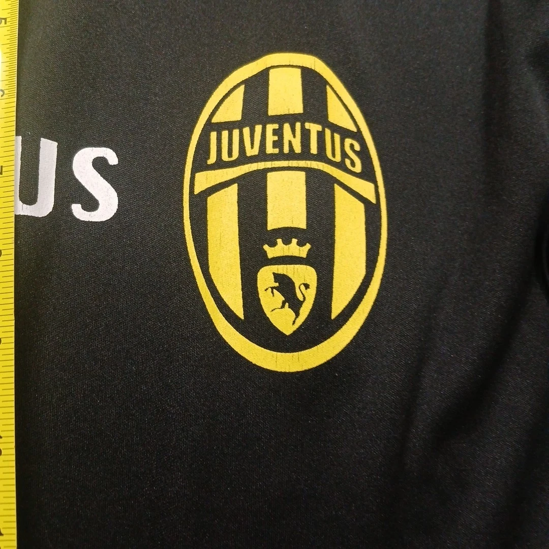 Juventus FC Official Licensed Black Graphic Soccer T-Shirt Fan Tee Men's M
