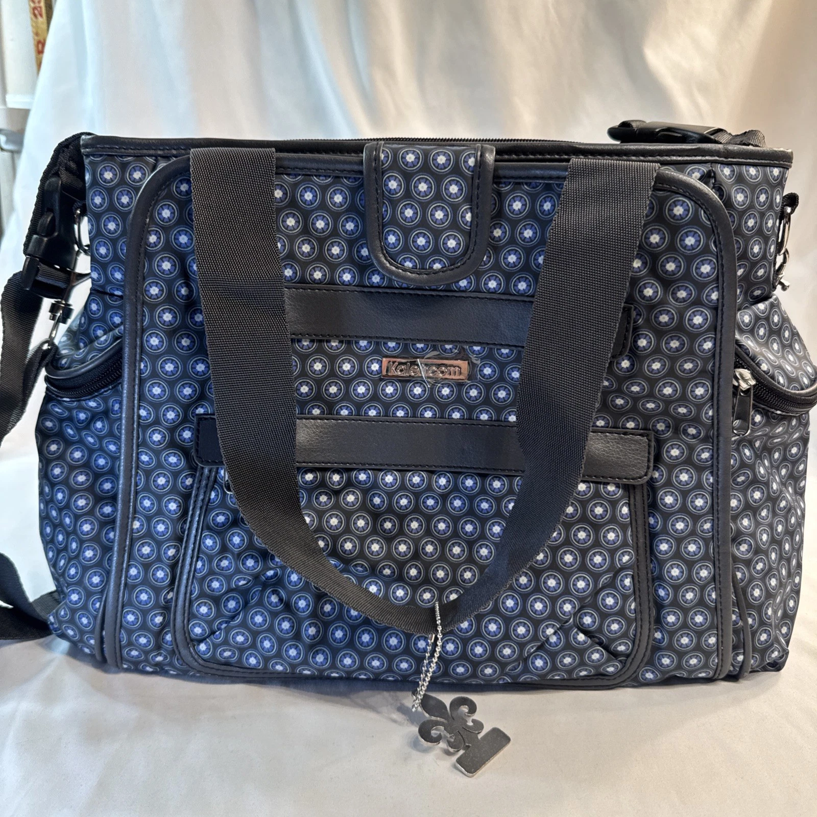 Kalencom Water Resistant Coated Diaper Bag with Magnetic Buckle NWOT Zip Pockets
