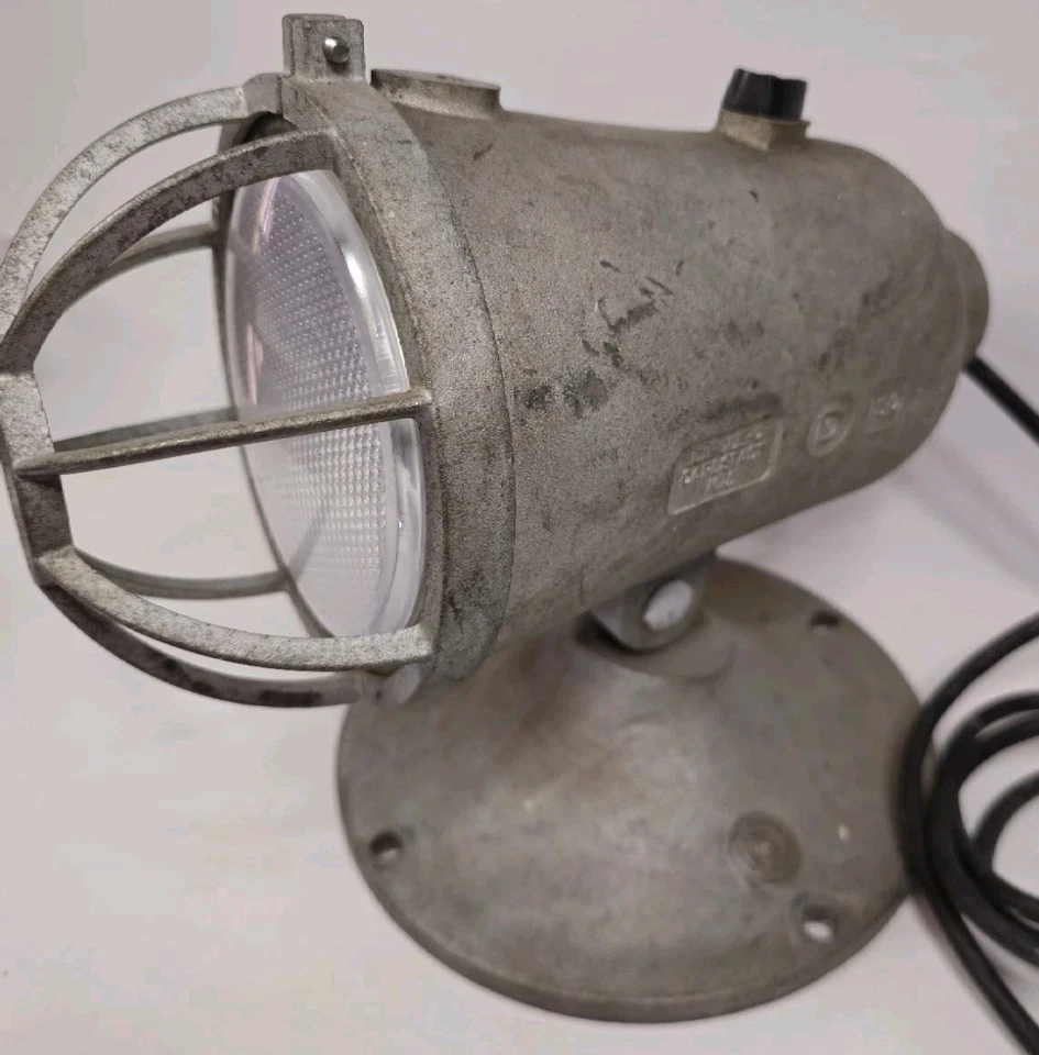 Винтажный промышленный прожектор прожектор для пожарной машины NATALE Circle D полицейский - Изображение 4 из 4