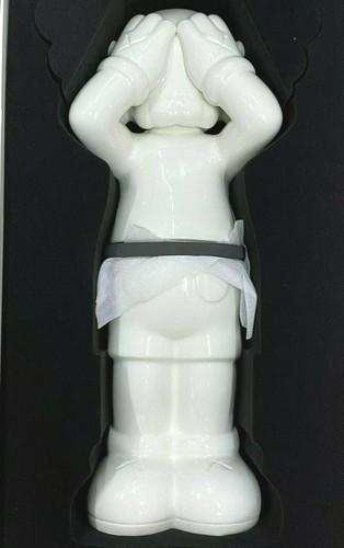 KAWS Holiday UK Ceramic Containers Set NEW Limited Edition 1000 🛎️ - Picture 3 of 5