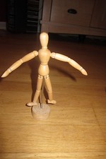 ARTIST WOODEN MANNEQUIN MANIKIN LAY FIGURE POSEABLE MAN 6.5 INCHES TALL LOOK