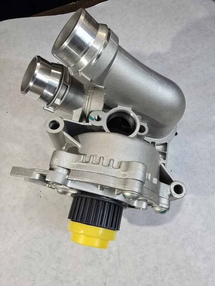 Bomba de agua de aluminio compatible con Audi A3 A4 A5 A6 Q3 Q5 TT A4 Allroad... Foto 4 de 4